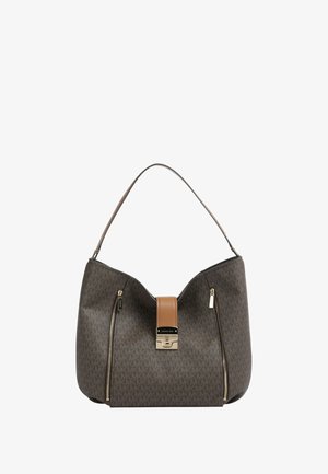 Braune Michael Kors Handtasche mit zwei vertikalen Reißverschlüssen, einem beigen Lederband und einem goldfarbenen vorderen Verschluss.