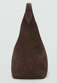 Brązowa torba ze skóry zamszowej o zwężającym się kształcie i pojedynczym górnym uchwycie. Gładka faktura, brak widocznych okuć lub zdobień.