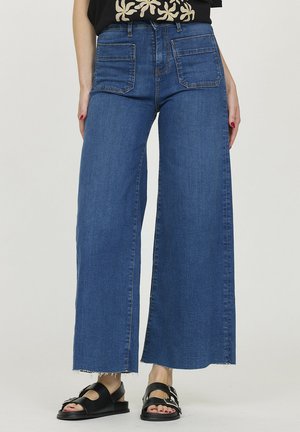 JOULIA - Jean flare - bleu clair