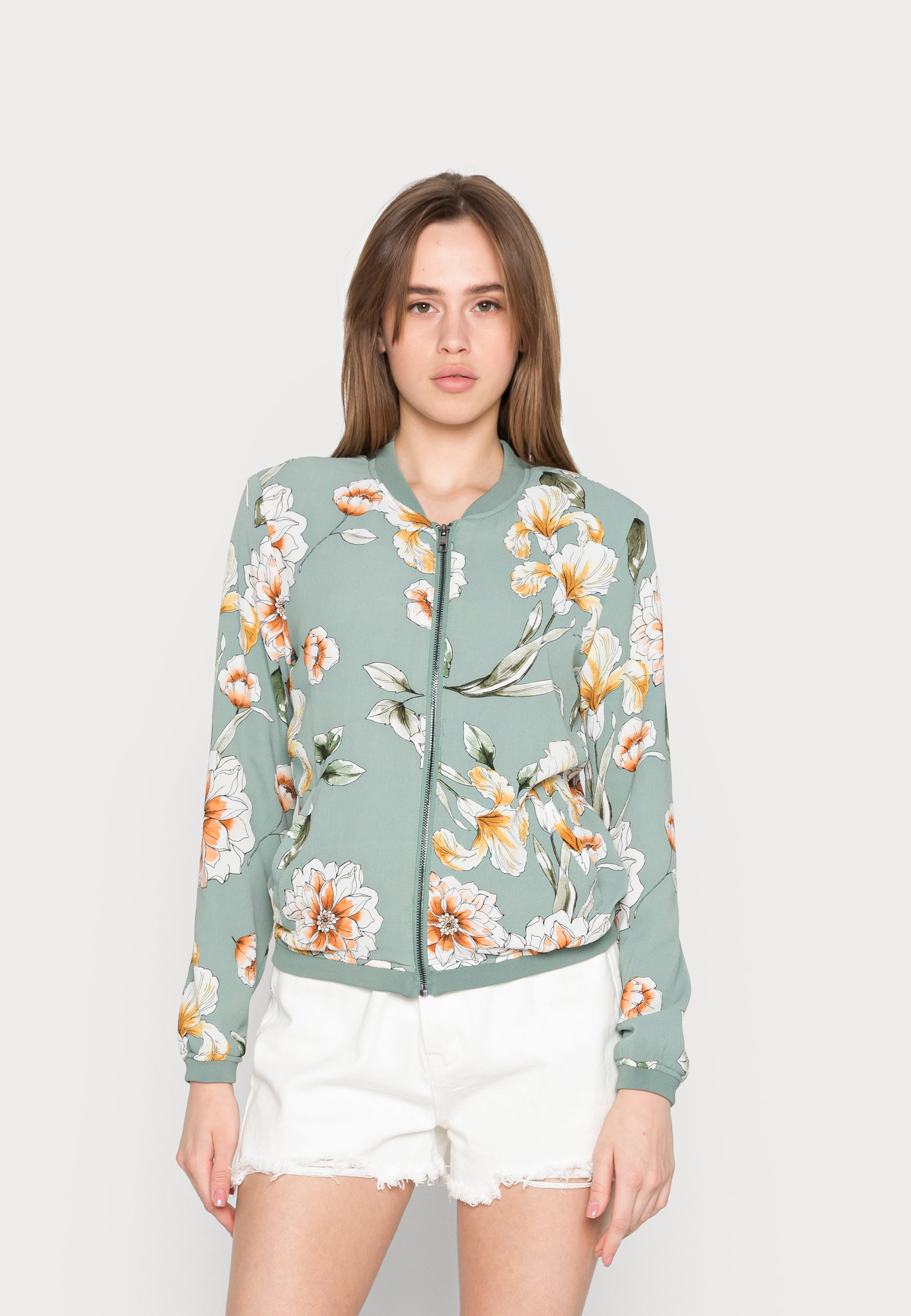 ONLY NOVA - Chaquetas bomber chinois green/verde claro - Zalando.es