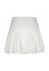 Bílý skort s rozšířeným designem, vyrobený z hladkého, elastického materiálu. Má přiléhavý pas a vrstvený lem pro přidanou eleganci.