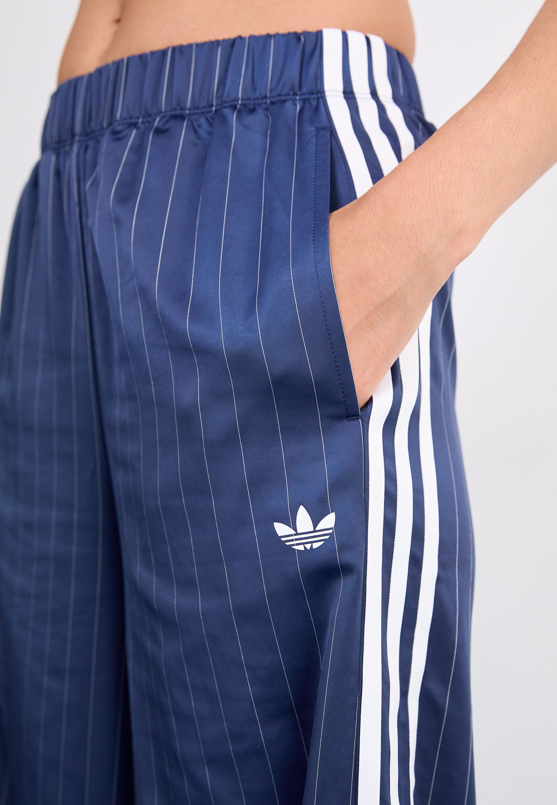 adidas Originals LINEAR GRAPHIC CALIFORNIA - T-shirt con