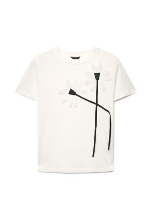 T-shirt bianca a maniche corte con margherite bianche con steli neri stampate davanti, con scollo rotondo.