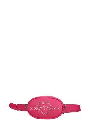 Roze neplederen heuptas met ovale vorm, gestikte lipvormige ontwerp, verstelbare band en ritssluiting.