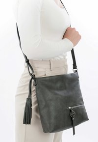 Tamaris NELE - Sac bandoulière - grey
