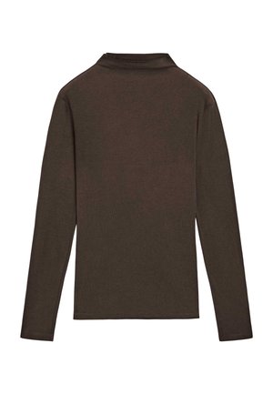 Bruine longsleeve coltrui gemaakt van zacht, geribd stof. Voorzien van een hoge kraag en een aangesloten ontwerp met recht gesneden mouwen.