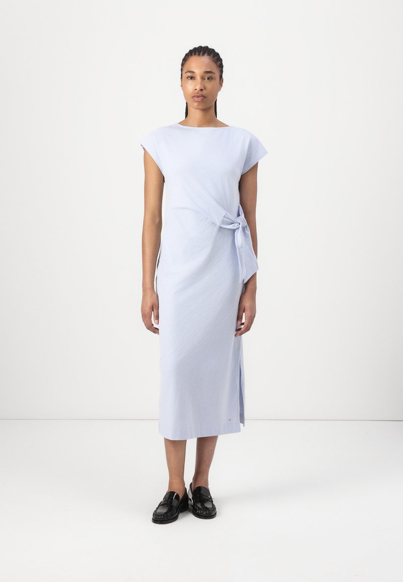 Tommy Hilfiger KNOT BOAT MIDI DRESS - Vestito di maglina - breezy blue/celeste