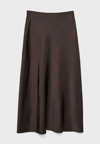 Tamno smeđa satenska suknja do gležnjeva s glatkom završnom obradom i suptilnim naborima, prikazana na svijetlosivoj pozadini.