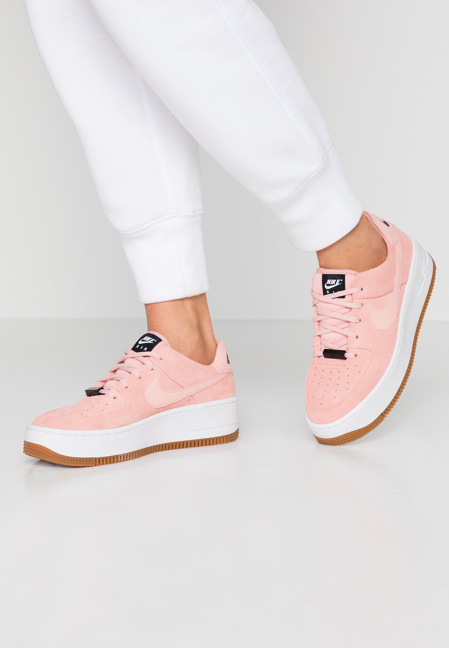 Nike Sportswear AF1 SAGE - Sneakers laag - coral stardust/black/koraalrood  - Zalando.be