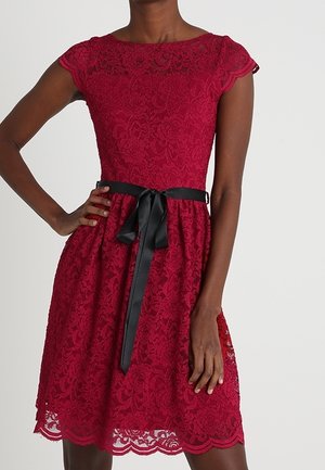 Robe de soirée - bordeaux