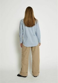 PEPPERCORN KASSIE  - Hemdbluse - s whitecap str.