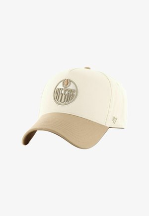 Beige und hellbraune Baseballkappe mit gebogenem Schirm und rundem besticktem Logo mit dem Wort "Oilers" auf dem Vorderteil.