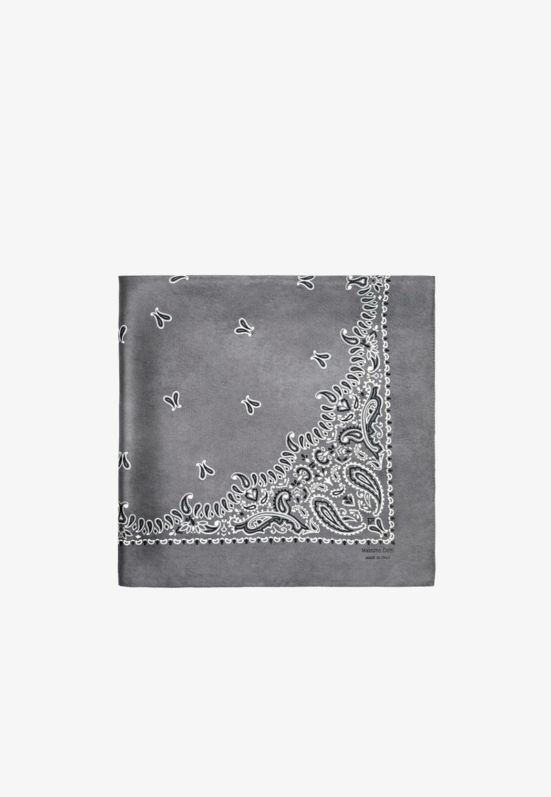 Bandana grise avec un motif cachemire et des accents blancs. Fabriquée en matériau doux, de forme carrée, avec des détails décoratifs en bordure.