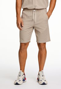 Lindbergh SEERSUCKER SET - Shorts - stone