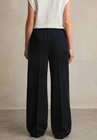 Reiss Dresside alumine osa - navy