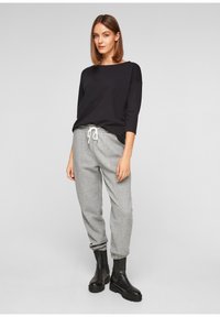 QS Langarmshirt - black