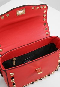 Even&Odd Taška s příčným popruhem - red