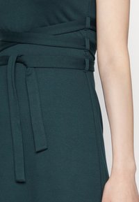 Anna Field Sukienka etui