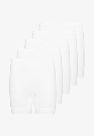 Fünf Paar weiße Baumwollshorts mit glatter Textur, mittlerer Oberschenkellänge und elastischem Bund mit abgerundetem Ausschnitt.
