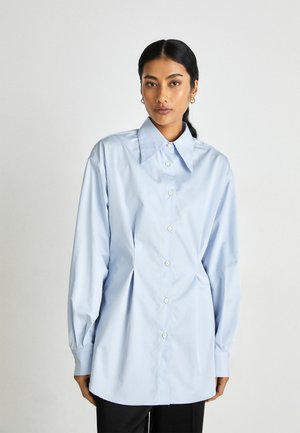 BOSS - Camicia button down regular fit in lino - Nero