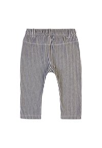 Legginsy w pasy wykonane z miękkiego materiału. Posiadają elastyczny pas, pionowe paski w kolorze granatowym i białym oraz dopasowany krój z długością do kostek.