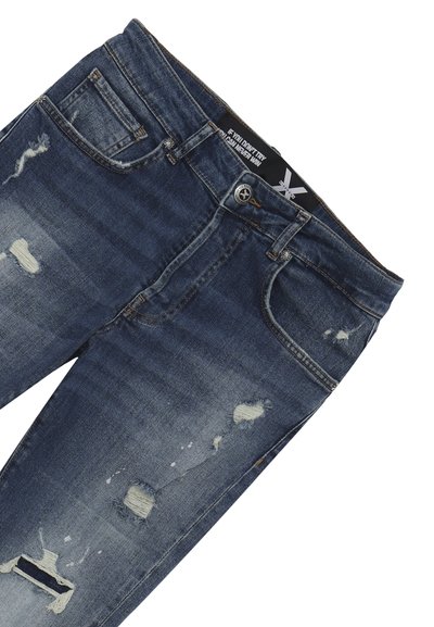 Jeans in denim blu scuro con effetto usurato e finitura sbiadita, presentano aree strappate e un classico design a cinque tasche. Chiusura con bottone in metallo.