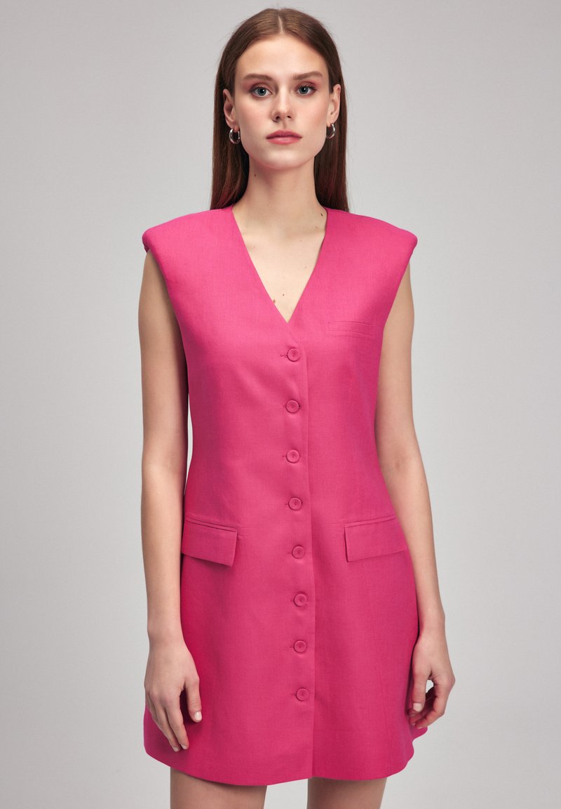 adL - CUT-OUT DETAILED - Blousejurk - fuschia, Vergroten