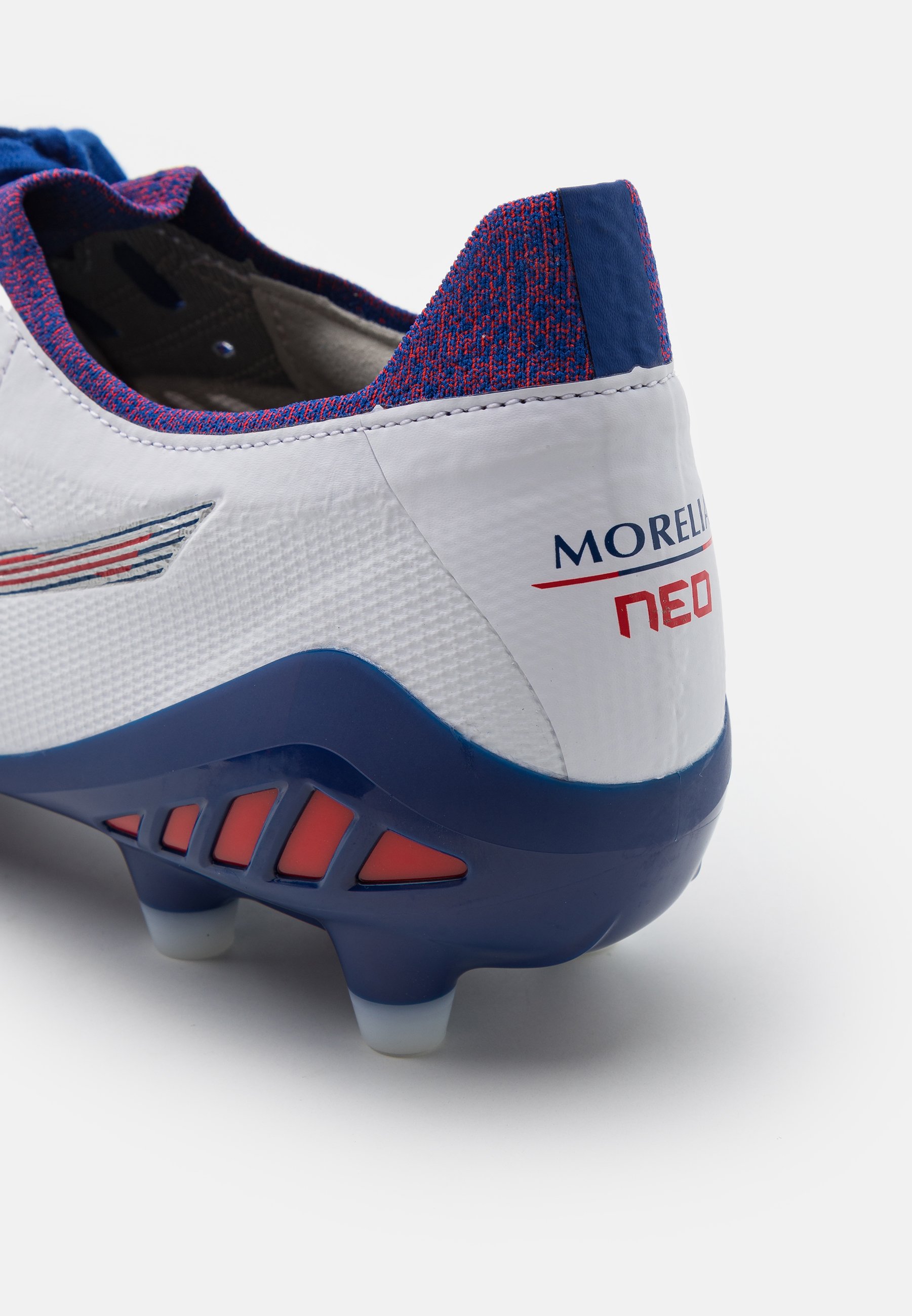 mizuno boots uk
