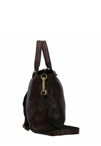 Bruine leren handtas met een gestructureerde afwerking, voorzien van dubbele handvatten en een afneembare schouderband. Gouden hardware-accenten completeren het ontwerp.