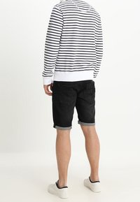 INDICODE JEANS Short en jean - black denim