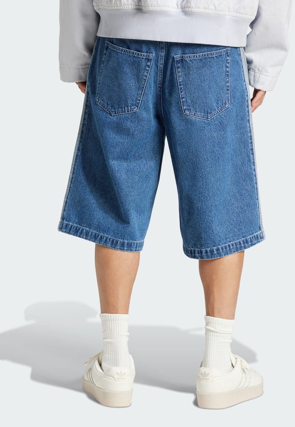 ADICOLOR DENIM FIREBIRD - Denim shorts3