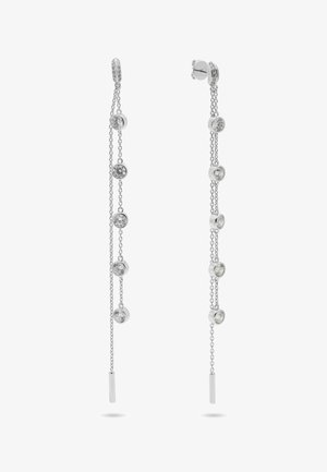 Lange zilveren druppel oorbellen met vijf ronde, heldere edelstenen langs twee delicate kettingen aan elke zijde.