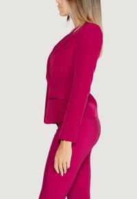 Rinascimento Blazer - bordeaux