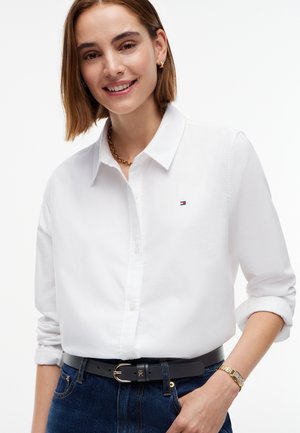Tommy Hilfiger, TH MONOGRAM LEATHER BELT - Cinturón - space blue