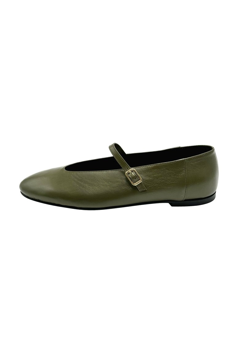 Grüne Leder-Ballerinas mit rundem Zeh, Knöchelriemen mit Schnalle und glatter Oberfläche. Flache Sohle für einfachen Tragekomfort.