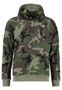 Pánská mikina s kapucí v zeleném, hnědém a černém maskáčovém vzoru a přední klokaní kapsou.