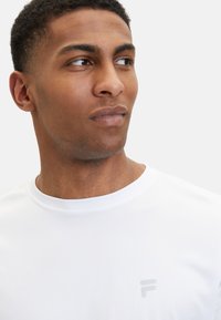 Fila THIONVILLE - T-shirts basic - bright white