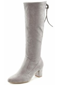 Grijze faux suede laars tot aan de knie met een blokhak, puntige neus en veters aan de achterkant. Gladde textuur en een aansluitend ontwerp.