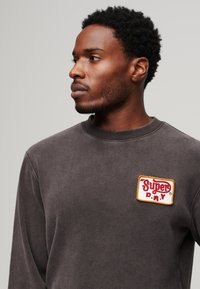 Superdry & Co MECHANIC FIT  czarny