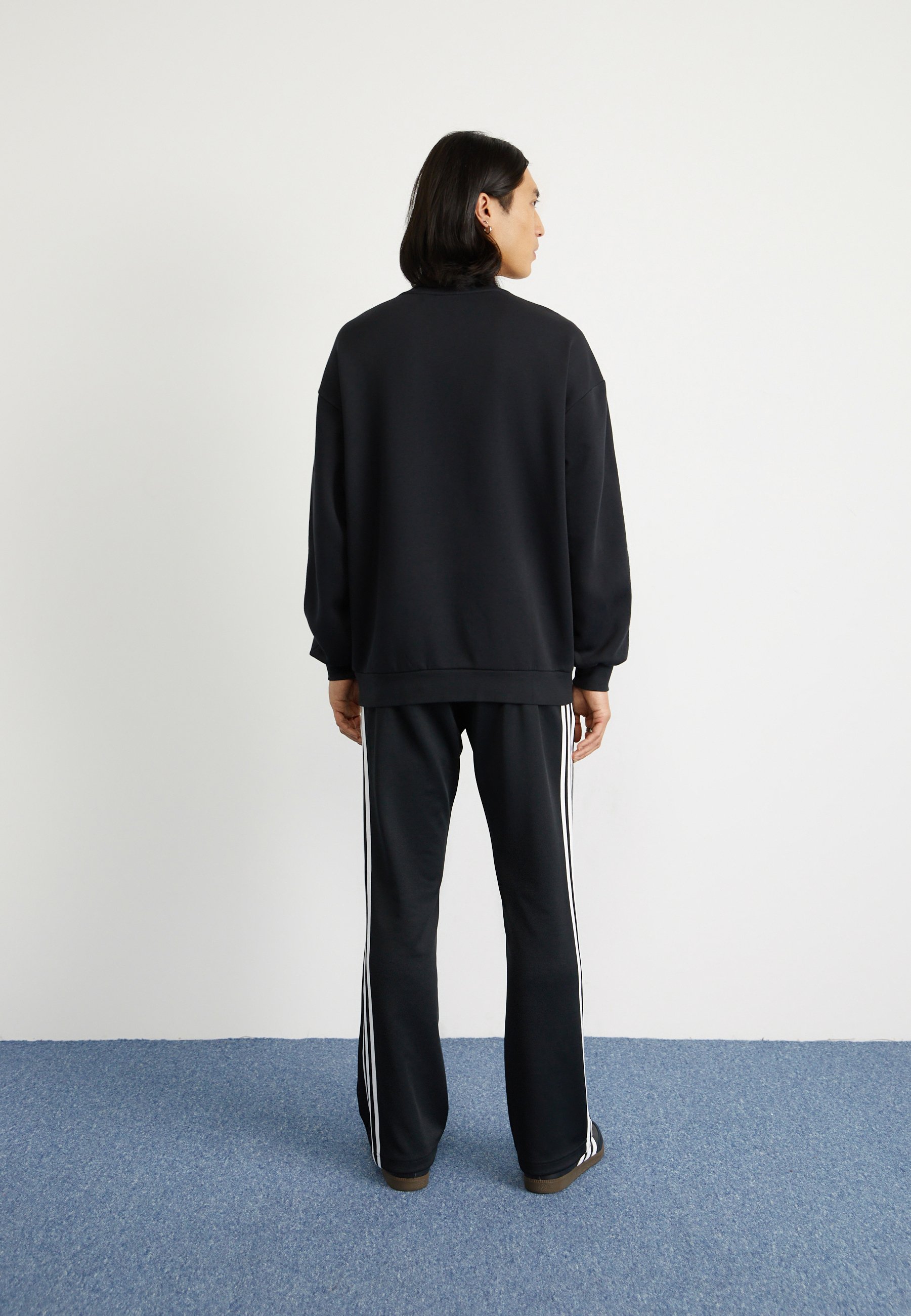 adidas Originals OVERSIZE CREW - Sweatshirt - black - Zalando