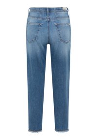 Jeans in denim blu, design a gamba dritta, con due tasche posteriori, texture scolorita e orlo grezzo alle caviglie.