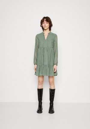 VILA VILIDA SHORT DRESS  - Robe de jour - duck green/gold