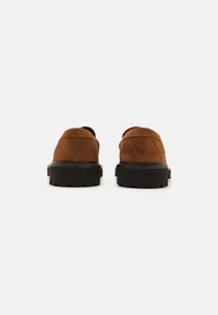 BOSS JULYO - Slippers - open brown