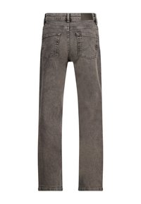 Jeans de mezclilla gris con un corte recto, diseño de cinco bolsillos y una textura suave con un sutil patrón desgastado.