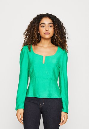 Vero Moda VMPEPPER ANEA V NECK - Μπλούζα - bright green