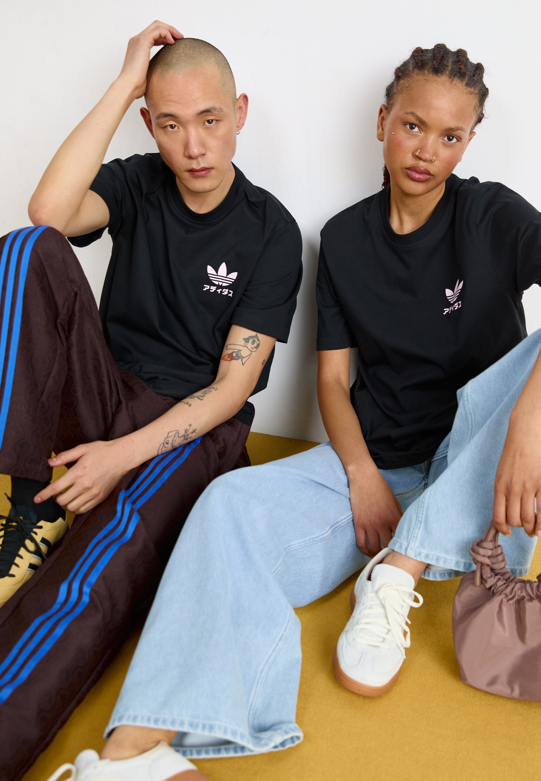 売れ筋商品|||アディダスオリジナルス Tシャツ レディース トップス JAPAN MANGA TEE UNISEX - Print T-shirt - black adidas Originals JAPAN MANGA TEE UNISEX - Print T-shirt
