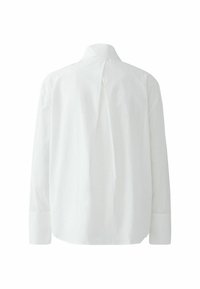 Wit langemouwen shirt met een rechte snit, voorzien van een rugventilatie en knoopmanchetten, gemaakt van een lichte, gladde stof.