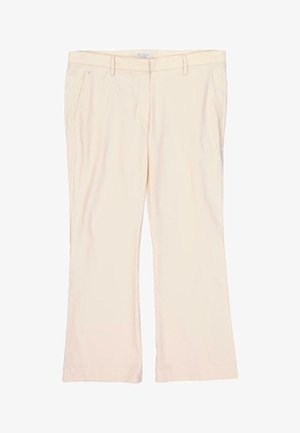 Pantalon beige à jambes droites, avec poches latérales, passants de ceinture et fermeture éclair à l'avant.