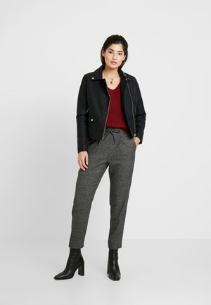 ONLPOPTRASH SOFT CHECK PANT - Trousers - black/cloud dancer
