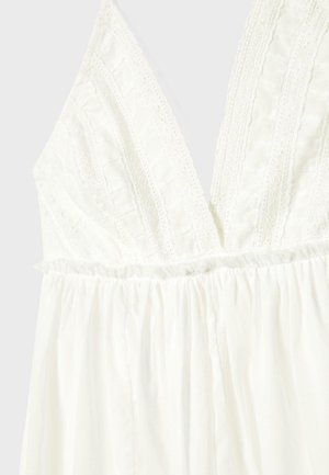 Stradivarius SHORT FITTING HALTER  - Day dress - white